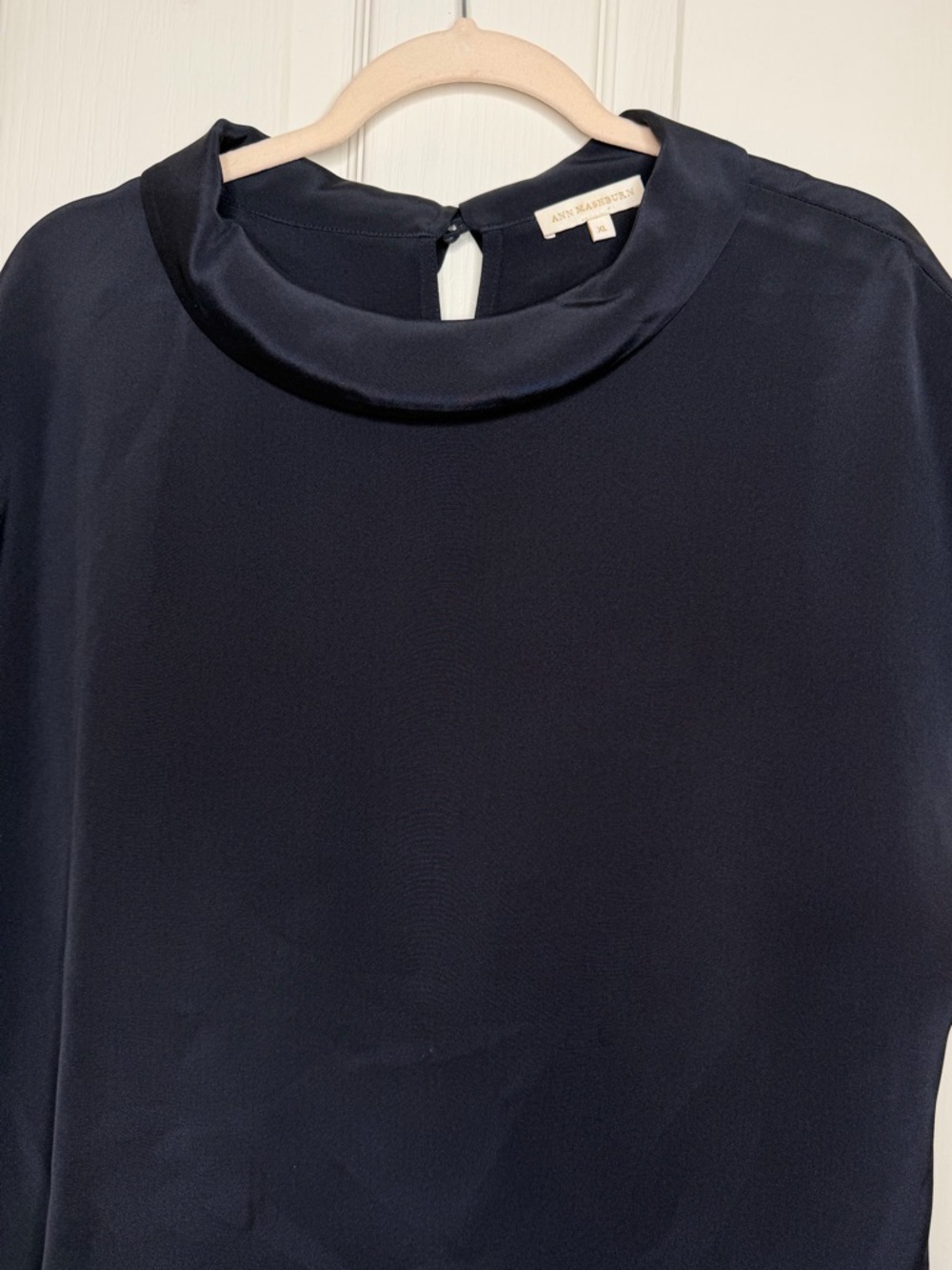 ANN MASHBURN Navy Satin-Trim Mock Neck Cap Sleeve Top